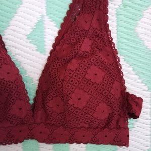 Medium Aerie Padded Plunge Bralette Wine Red Lace NWOT